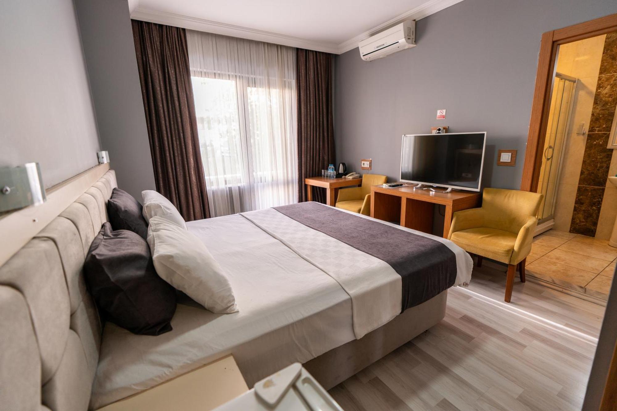 Emsa Palace Hotel Darıca Esterno foto