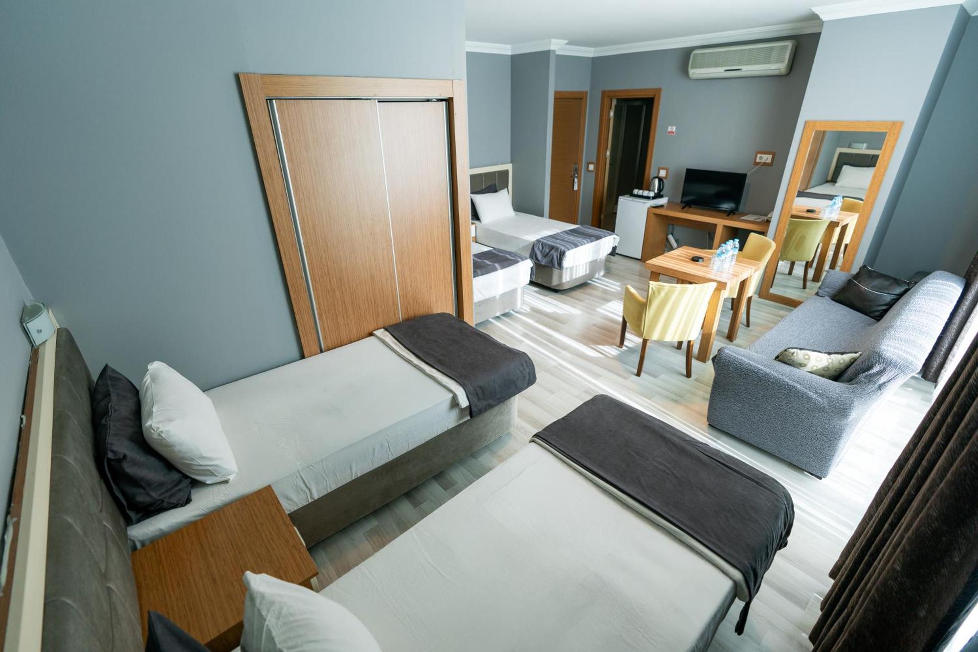 Emsa Palace Hotel Darıca Esterno foto